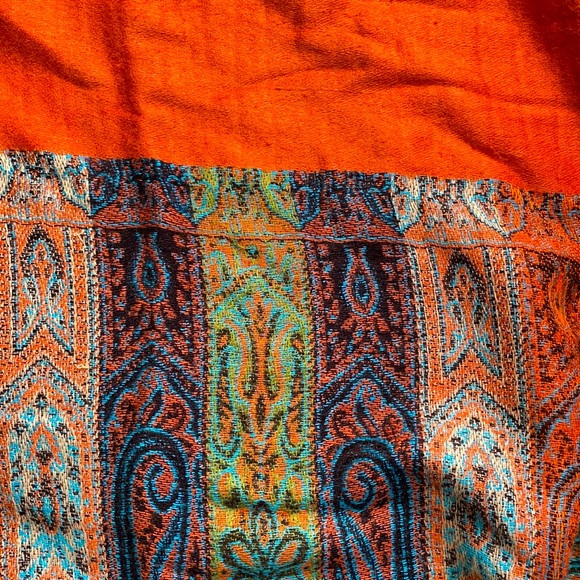Pashmina Reversible Vintage Throw - Picture 7 of 10